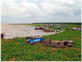 Floating village at lake Tonle Sap